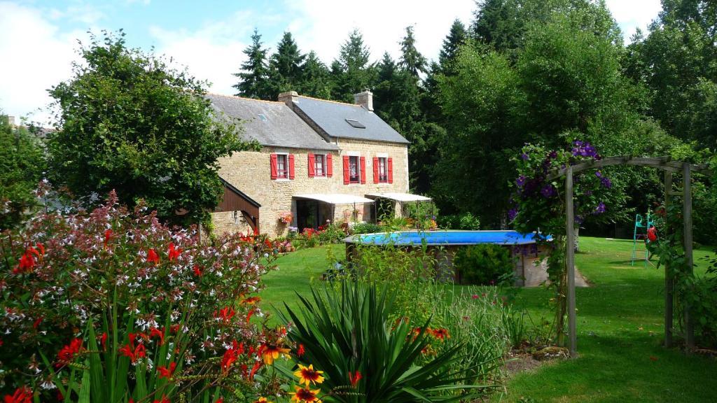 Chambres D'Hotes Le Bas Rassinoux Saint-Ouen-des-Alleux Экстерьер фото